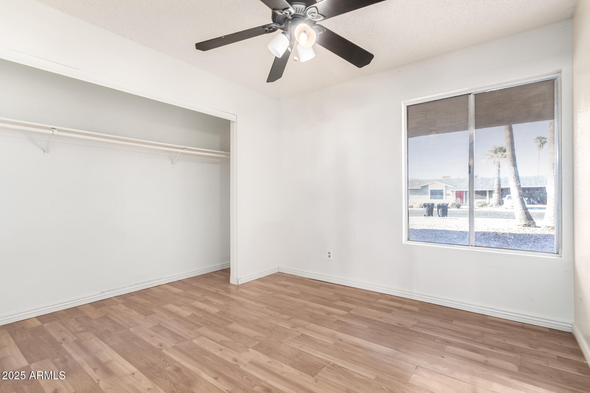 7133 West Hatcher Road Peoria, AZ 85345 - Photo 16 of 28 16 - Hatcher