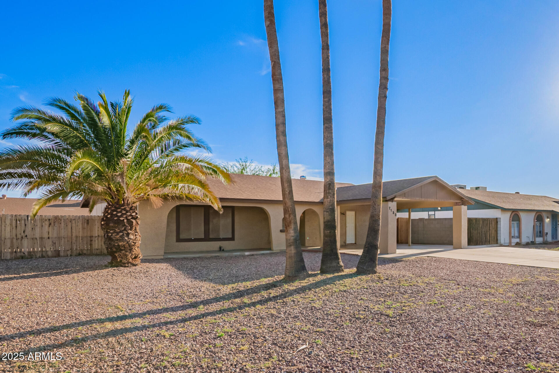 7133 West Hatcher Road Peoria, AZ 85345 - Photo 4 of 28 4 - Hatcher