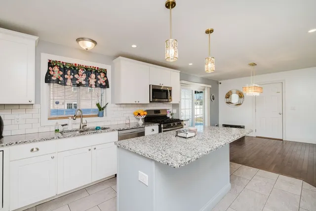 $689,800 | 65 Armsby Street, New Bedford, MA 02745