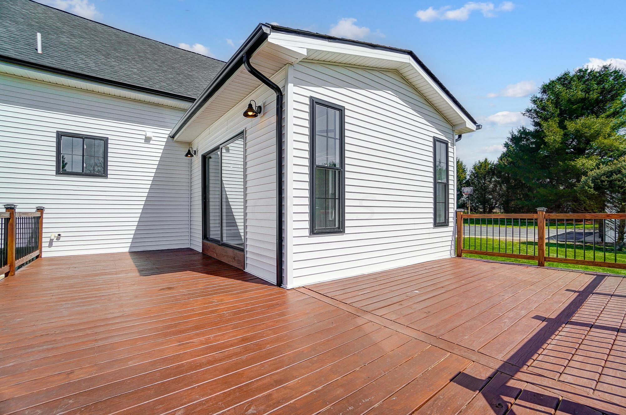 4453 Pleasantville Road Northwest Carroll, OH 43112 - Photo 66 of 87 Sun Deck - 4453 Pleasantville Road, Carroll, OH 43112