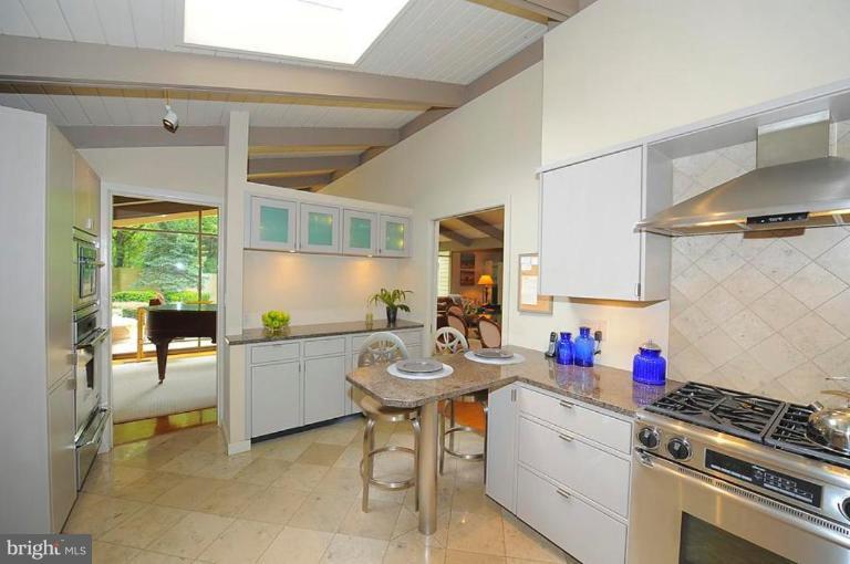 1221 Ranleigh Road McLean, VA 22101 - Photo 24 of 26 Kitchen #2