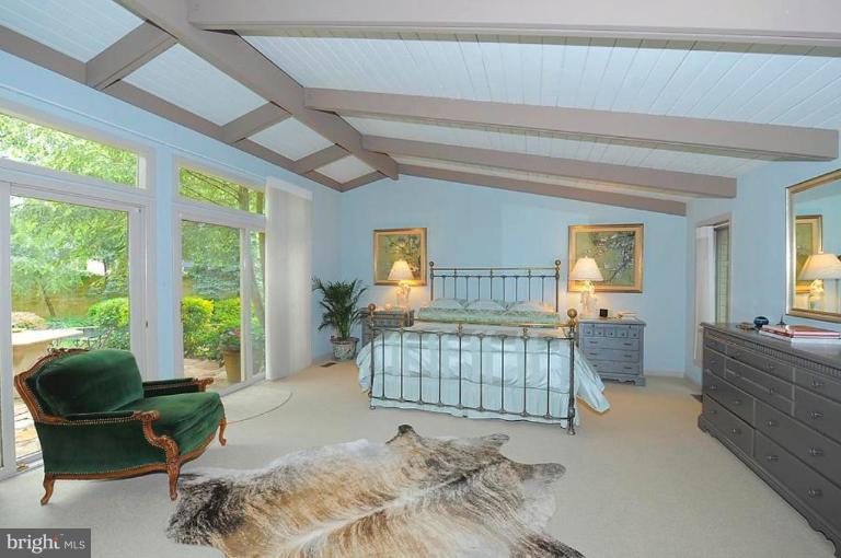 1221 Ranleigh Road McLean, VA 22101 - Photo 9 of 26 Master Bedroom