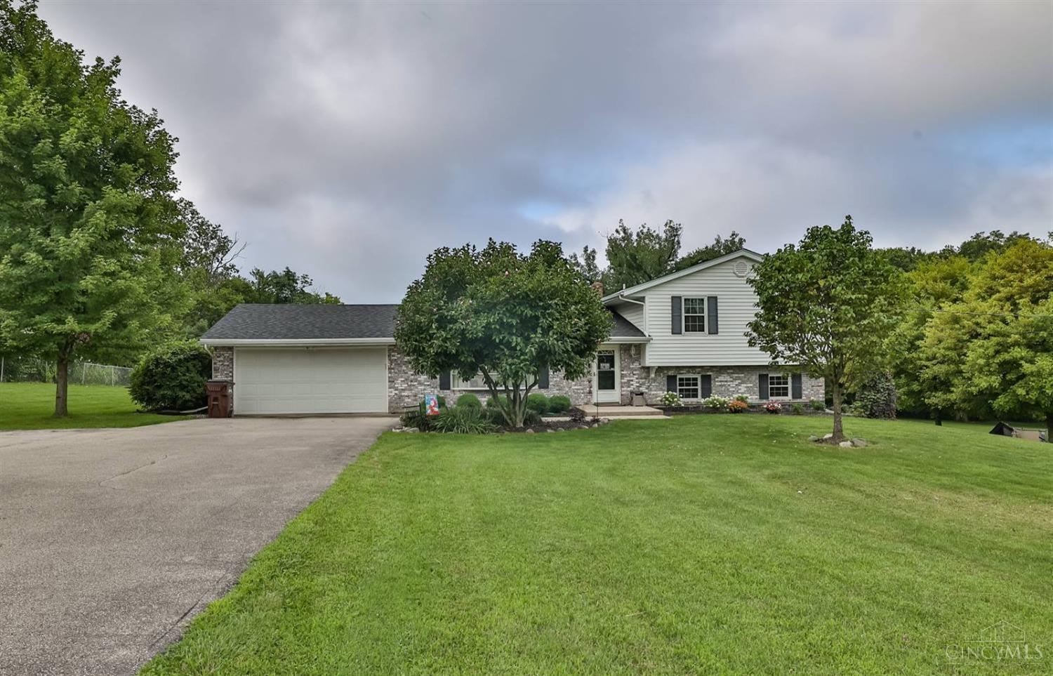5765 Greentree Road Lebanon, OH 45036 - Photo 2 of 31 Gallery Image 2