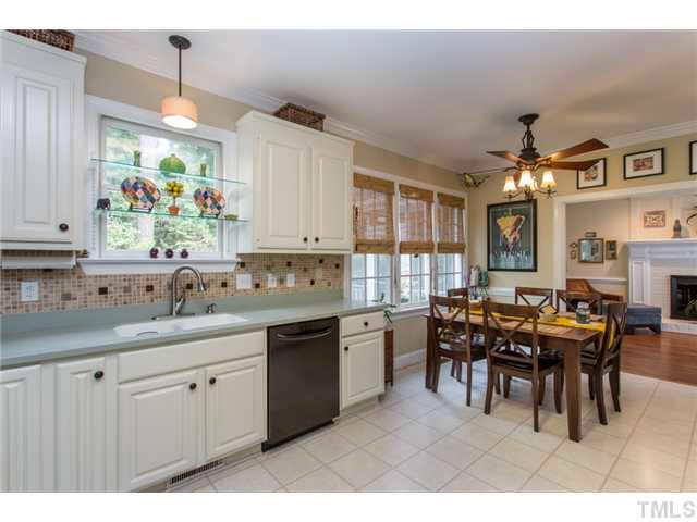 817 Babock Court Raleigh, NC 27609 - Photo 8 of 25 Kitchen