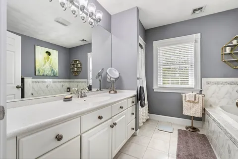 $1,265,000 | 2 Heritage Lane, Saugus, MA 01906
