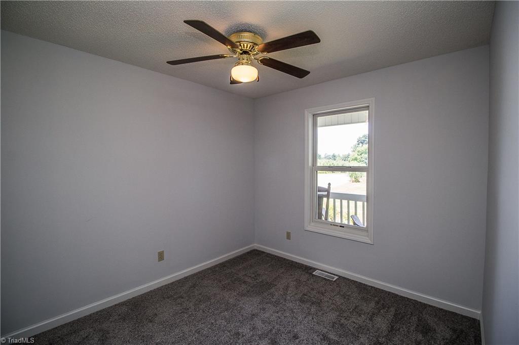 318 Helmstetler Road Lexington, NC 27295 - Photo 17 of 28