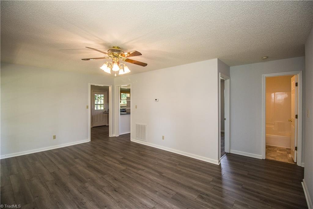 318 Helmstetler Road Lexington, NC 27295 - Photo 6 of 28