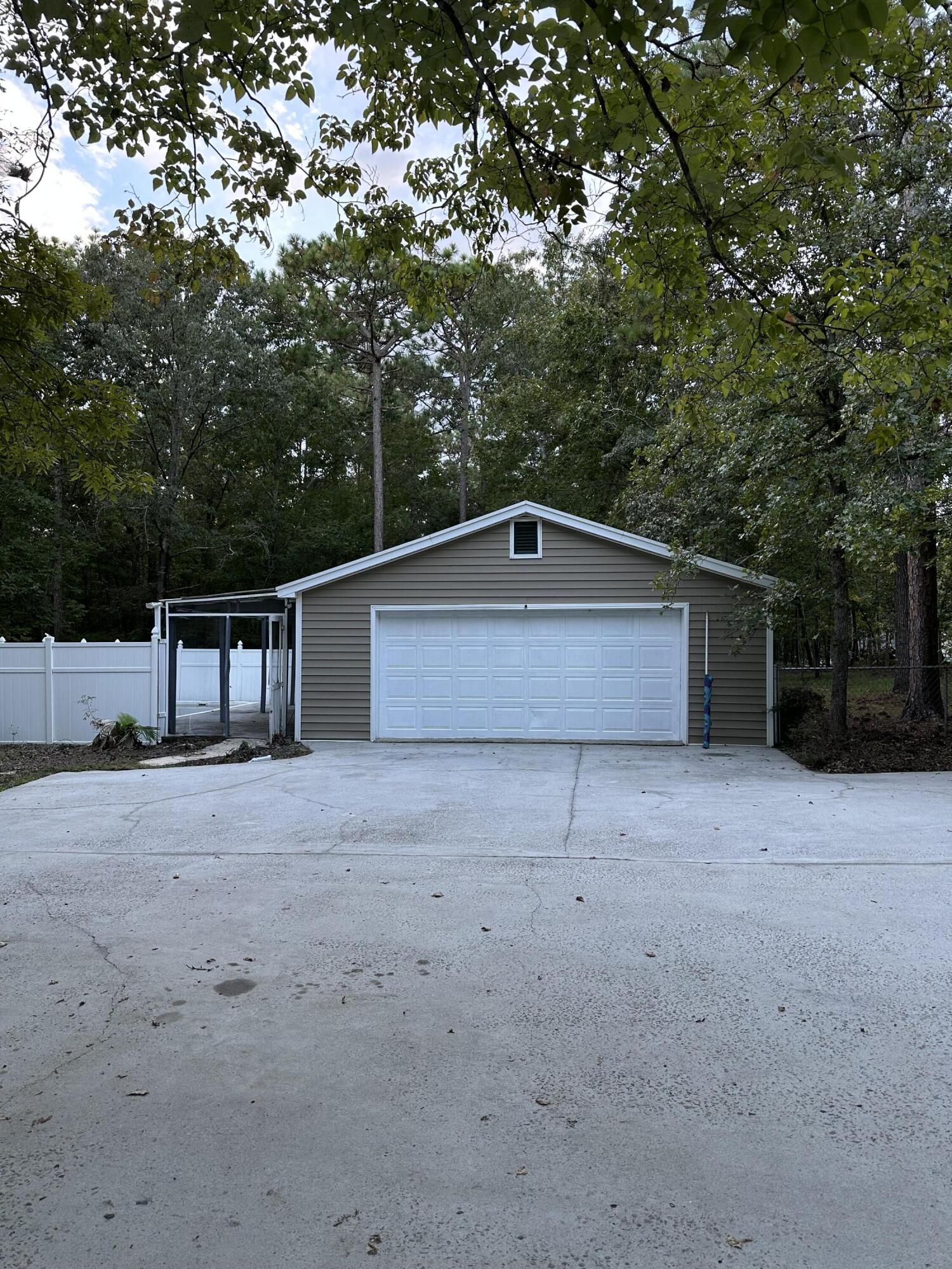 1303 Cleveland Street Elloree, SC 29047 - Photo 10 of 11 IMG_1248