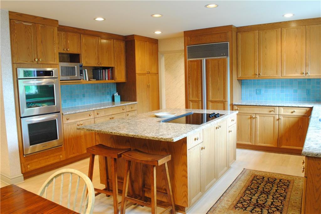 207 Buckingham Road Pittsburgh, PA 15215 - Photo 11 of 25 Gallery Image 11