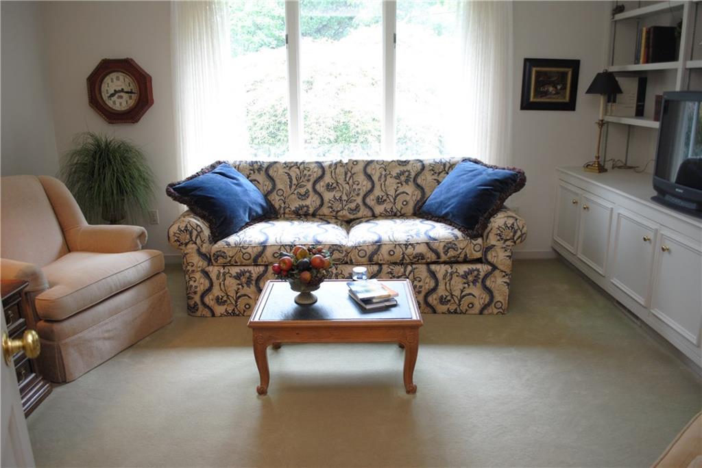 207 Buckingham Road Pittsburgh, PA 15215 - Photo 15 of 25 Gallery Image 15