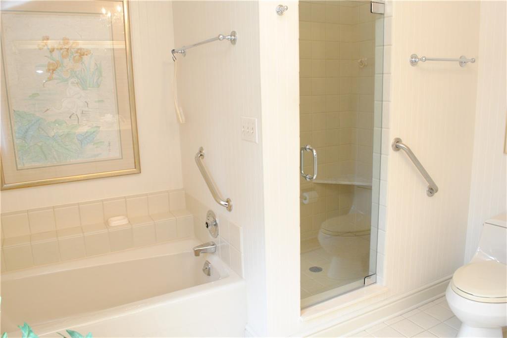 207 Buckingham Road Pittsburgh, PA 15215 - Photo 18 of 25 Gallery Image 18