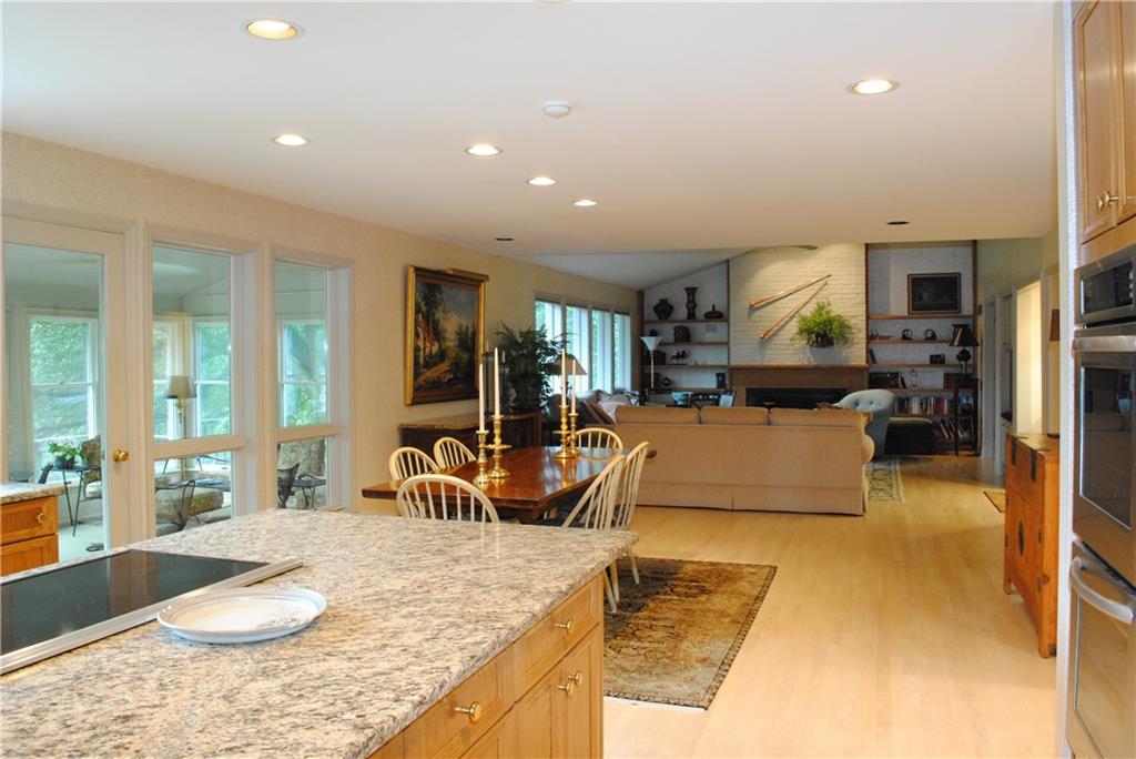 207 Buckingham Road Pittsburgh, PA 15215 - Photo 8 of 25 Gallery Image 8