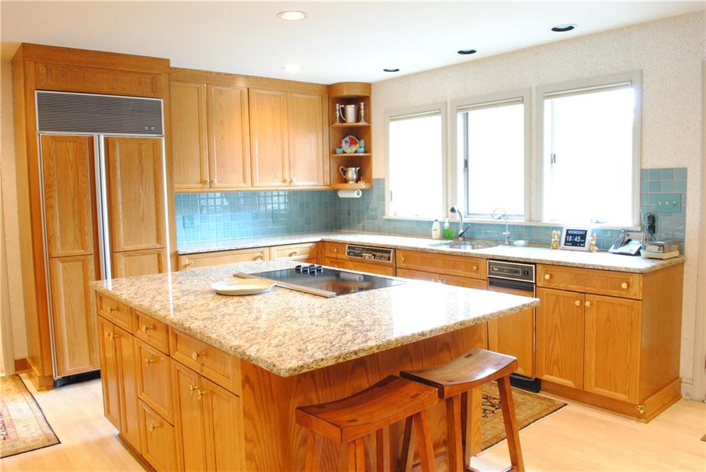 207 Buckingham Road Pittsburgh, PA 15215 - Photo 10 of 25 Gallery Image 10