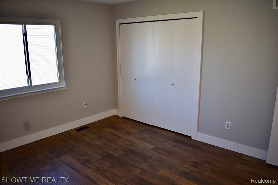 3065 York Road Rochester, MI 48309 - Photo 27 of 46 fullsizeoutput_711.jpeg