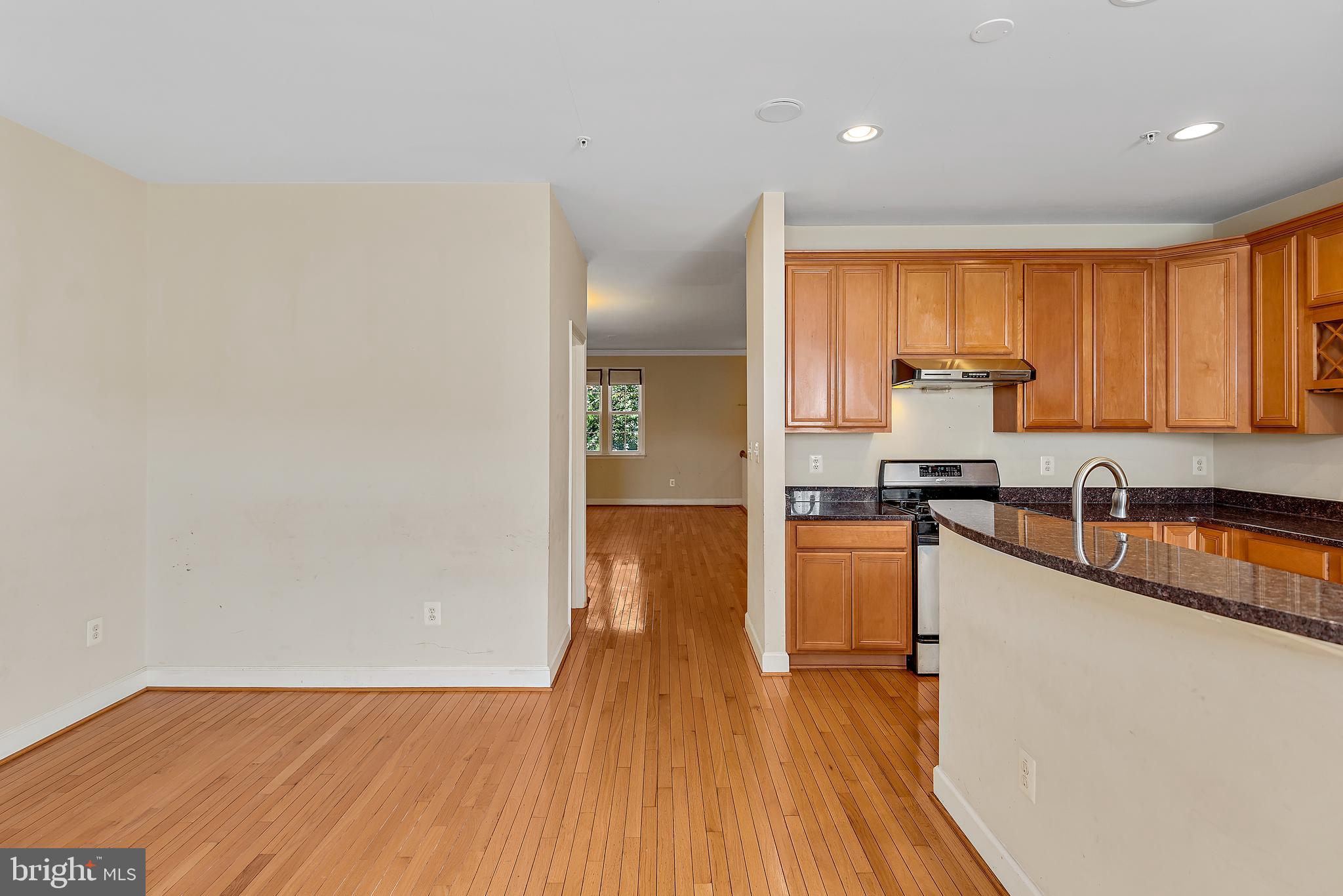 640 Cedar Spring Street Gaithersburg, MD 20877 - Photo 12 of 59 Gallery Image 12