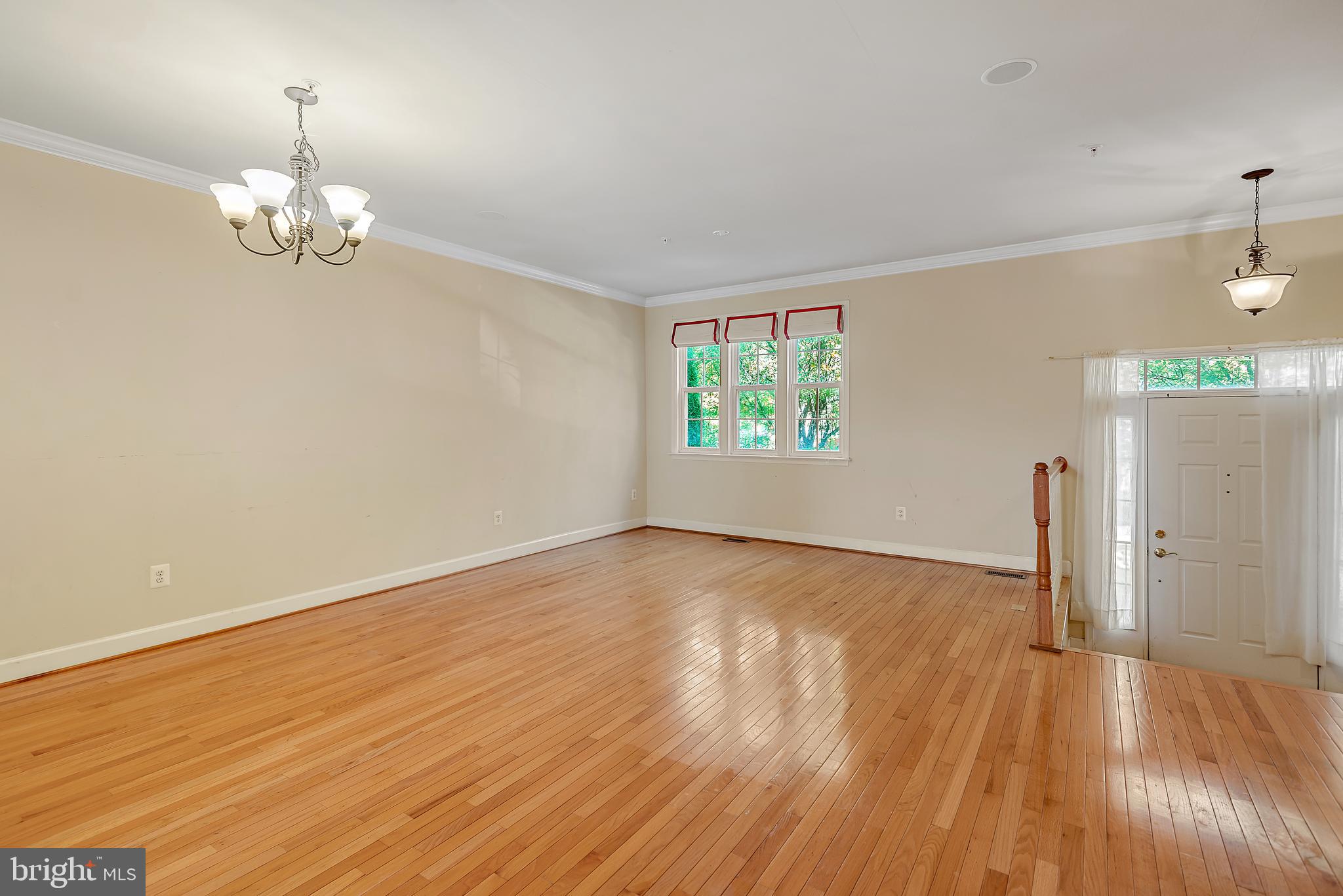 640 Cedar Spring Street Gaithersburg, MD 20877 - Photo 5 of 59 Gallery Image 5