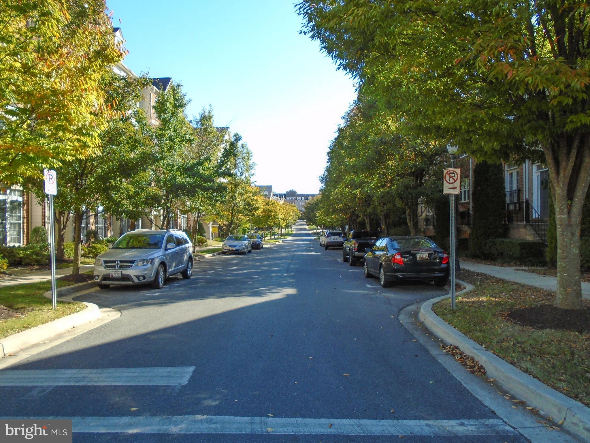 640 Cedar Spring Street Gaithersburg, MD 20877 - Photo 43 of 59 Front street view
