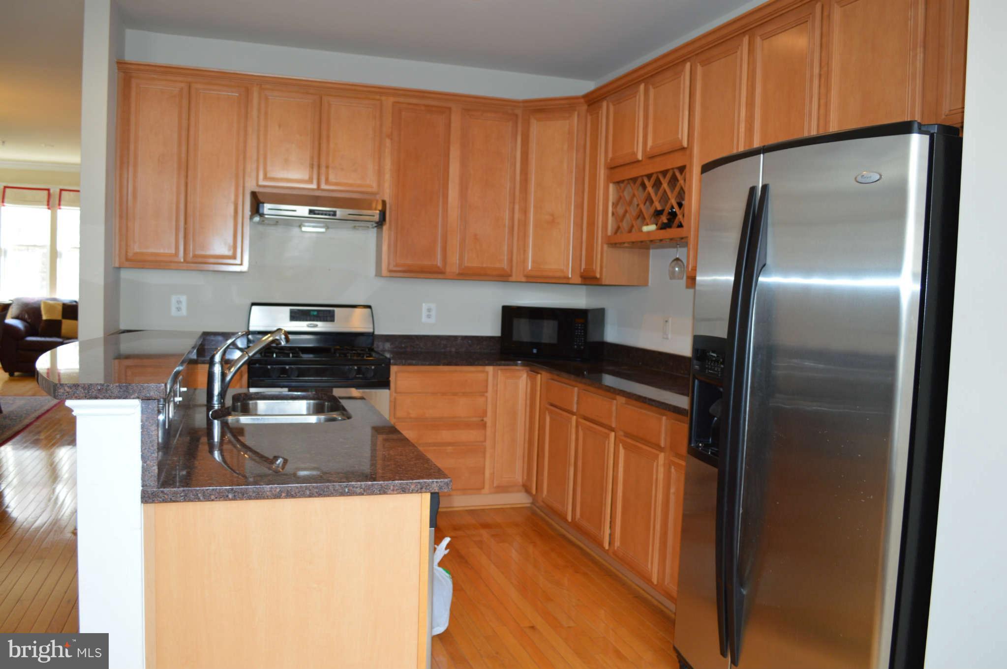 640 Cedar Spring Street Gaithersburg, MD 20877 - Photo 50 of 59 Kitchen