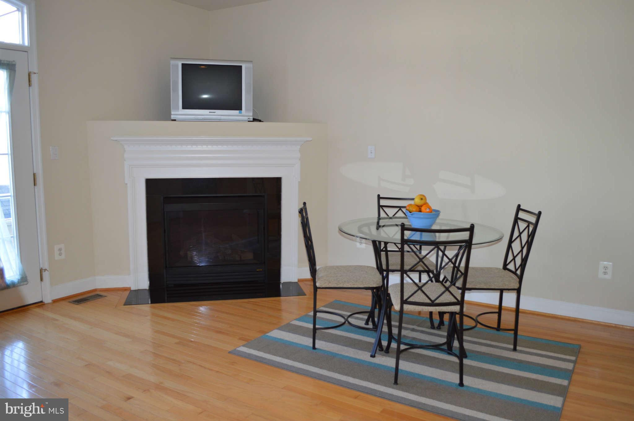 640 Cedar Spring Street Gaithersburg, MD 20877 - Photo 54 of 59 Interior (General)