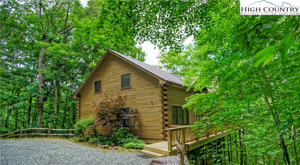 473 Double Knob Road Banner Elk, NC 28604 - Photo 1 of 49 Gallery Image 1