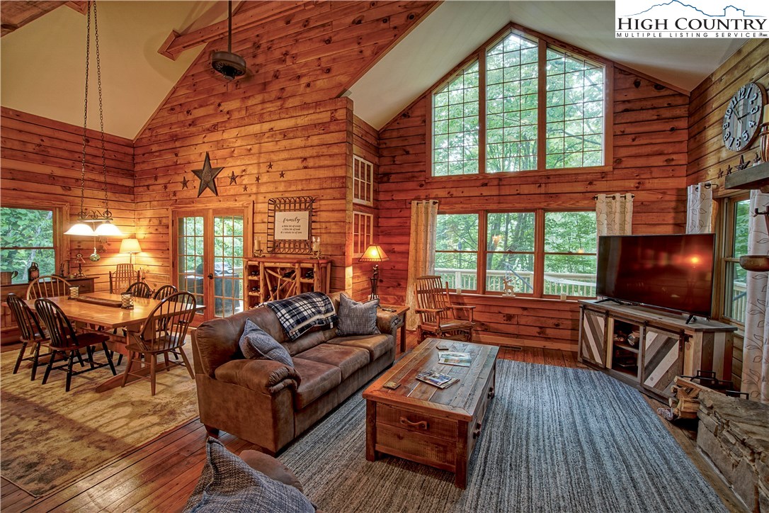 473 Double Knob Road Banner Elk, NC 28604 - Photo 5 of 49 Gallery Image 5