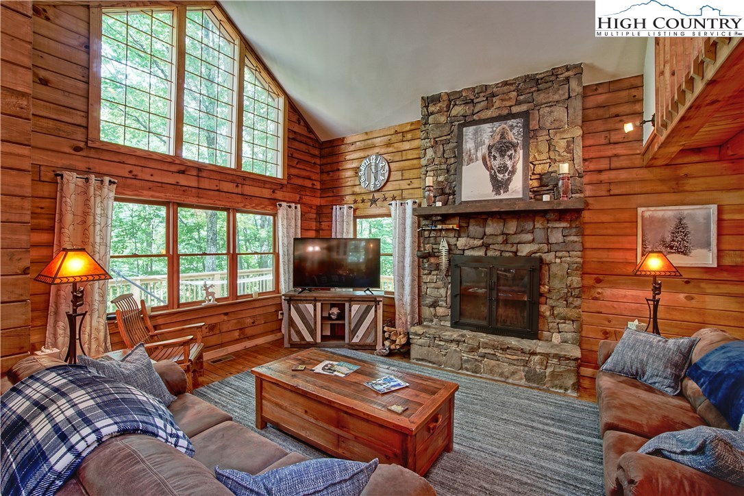 473 Double Knob Road Banner Elk, NC 28604 - Photo 8 of 49 Gallery Image 8