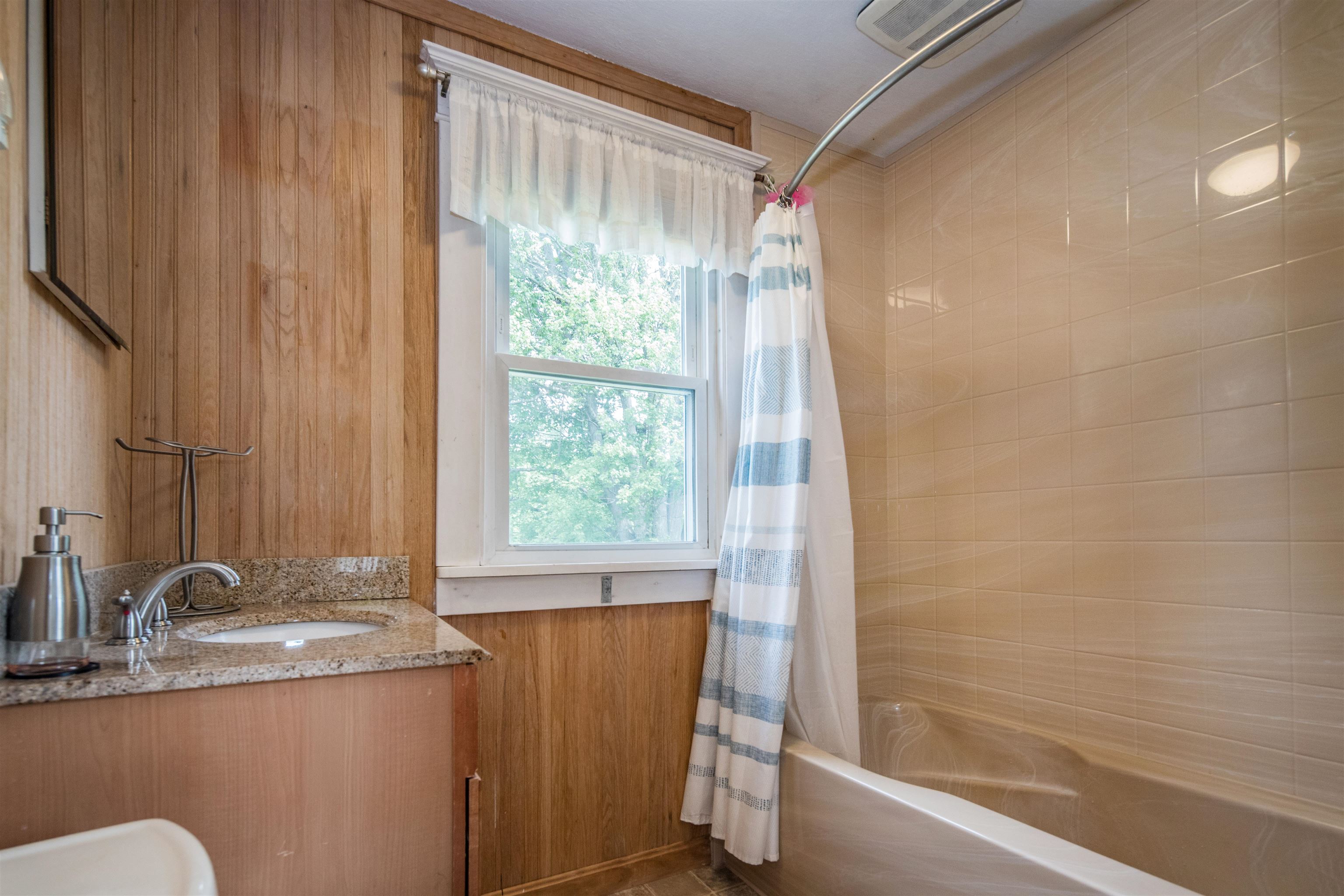 73 East Washington Street Rutland, VT 05701 - Photo 26 of 39