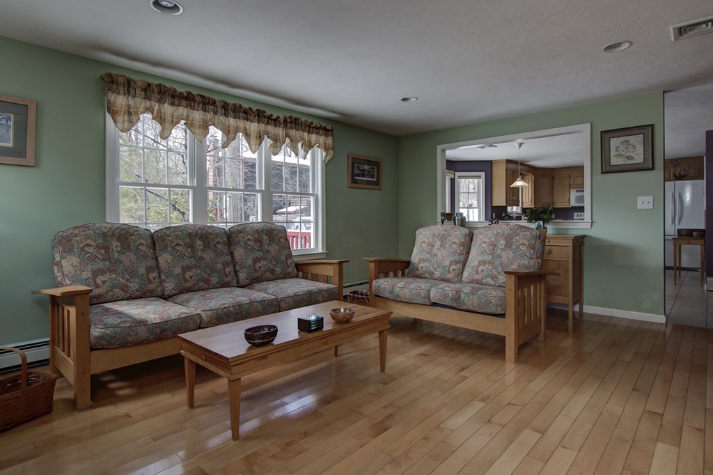 86 Old Town Road Hopkinton, MA 01748 - Photo 9 of 26 Gallery Image 9