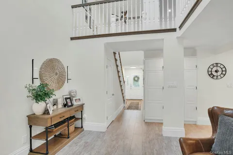 $1,069,000 | 54 Estate Court, Unit 54, Woodbury, NY 11797