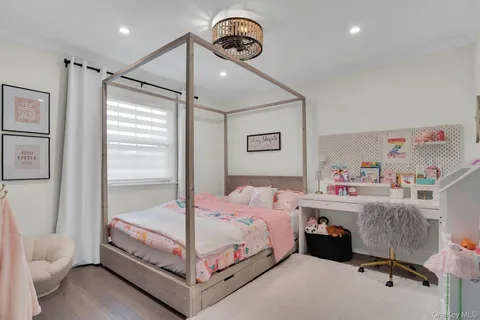 $1,069,000 | 54 Estate Court, Unit 54, Woodbury, NY 11797