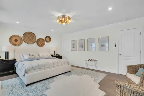 $1,069,000 | 54 Estate Court, Unit 54, Woodbury, NY 11797