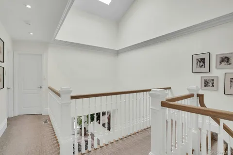 $1,069,000 | 54 Estate Court, Unit 54, Woodbury, NY 11797