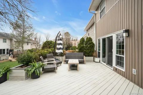 $1,069,000 | 54 Estate Court, Unit 54, Woodbury, NY 11797