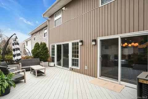 $1,069,000 | 54 Estate Court, Unit 54, Woodbury, NY 11797