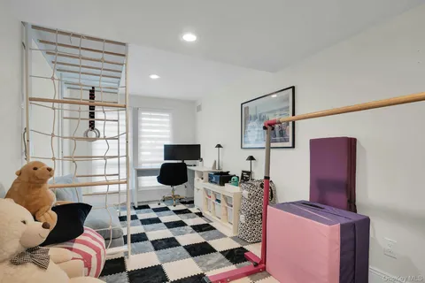 $1,069,000 | 54 Estate Court, Unit 54, Woodbury, NY 11797