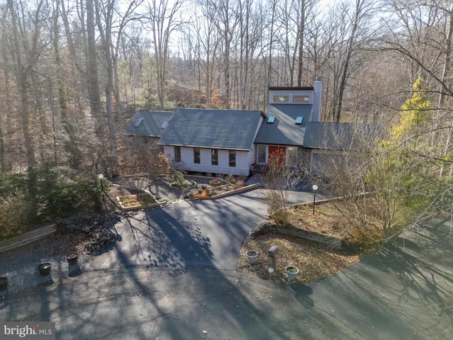 $949,000 | 6207 Possum Trot Court, Manassas, VA 20112