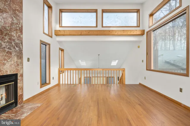 $949,000 | 6207 Possum Trot Court, Manassas, VA 20112