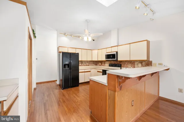 $949,000 | 6207 Possum Trot Court, Manassas, VA 20112