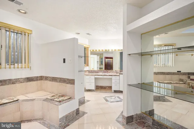 $949,000 | 6207 Possum Trot Court, Manassas, VA 20112