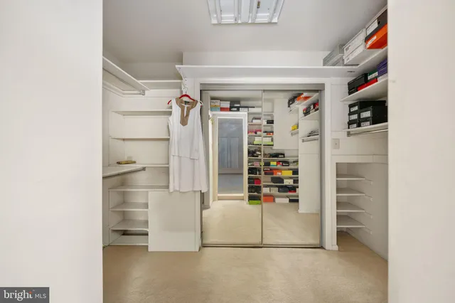 $949,000 | 6207 Possum Trot Court, Manassas, VA 20112