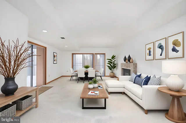 $949,000 | 6207 Possum Trot Court, Manassas, VA 20112