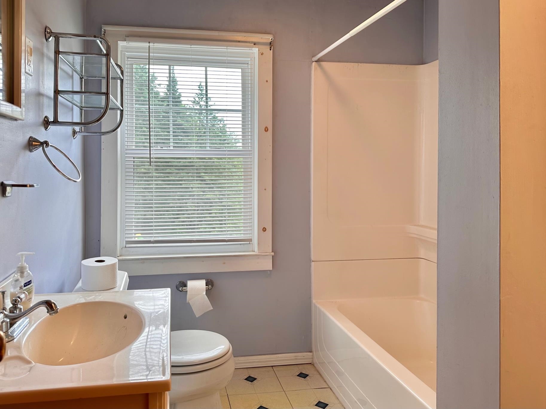 464 Josiah Bartlett Road Concord, NH 03301 - Photo 20 of 39 Gallery Image 20