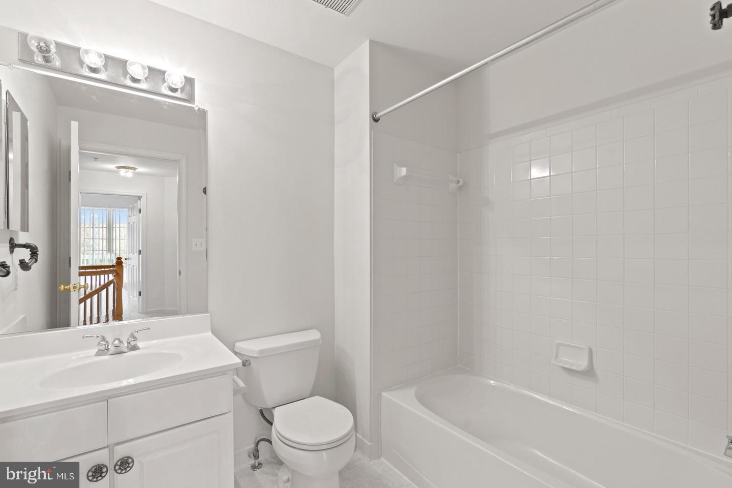 1925 Crescent Park Drive, Unit 105A Reston, VA 20190 - Photo 17 of 23