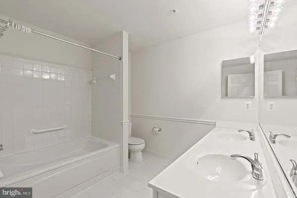 $2,900 | 1925 Crescent Park Drive, Unit 105A, Reston, VA 20190