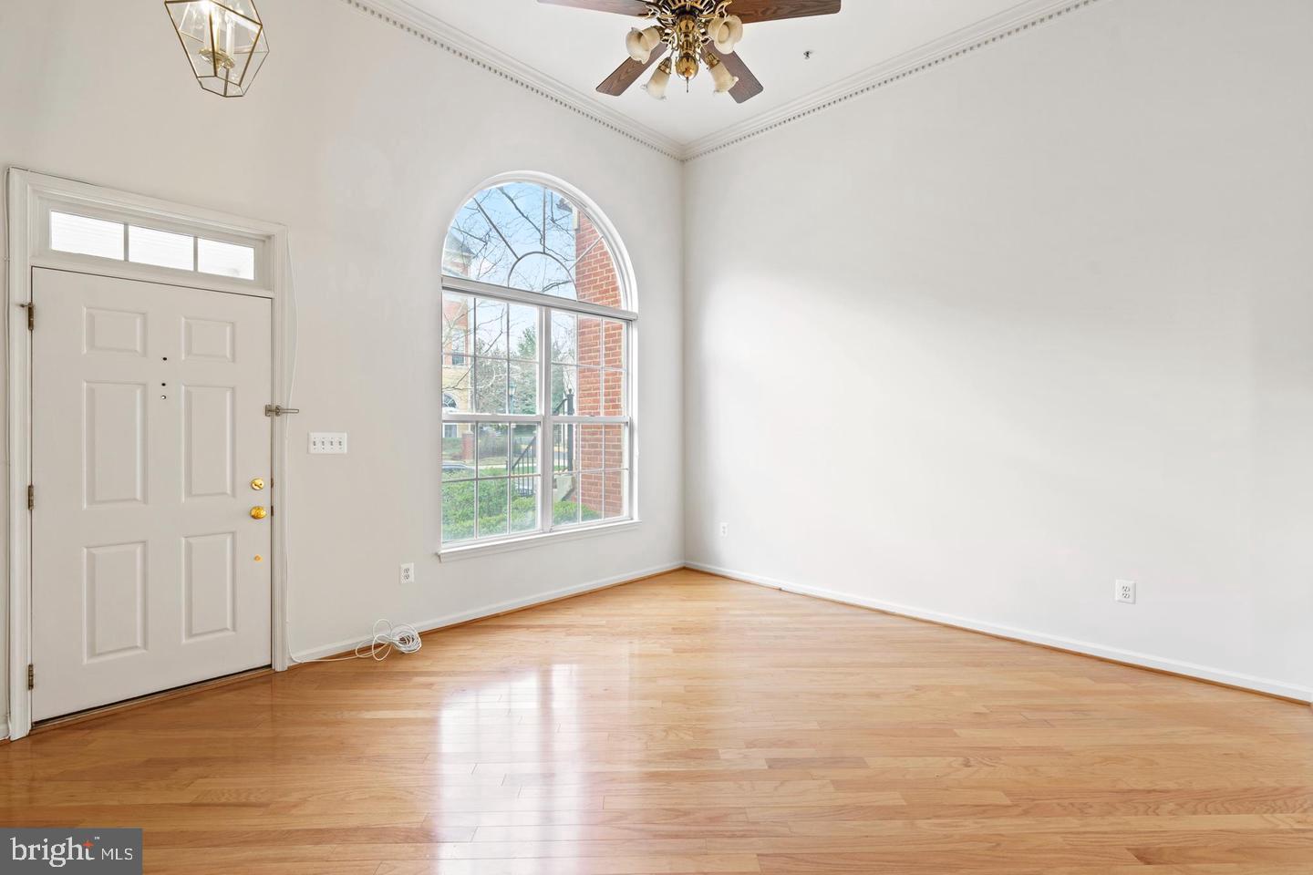 1925 Crescent Park Drive, Unit 105A Reston, VA 20190 - Photo 4 of 23