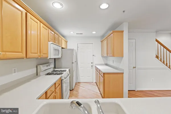 $2,900 | 1925 Crescent Park Drive, Unit 105A, Reston, VA 20190