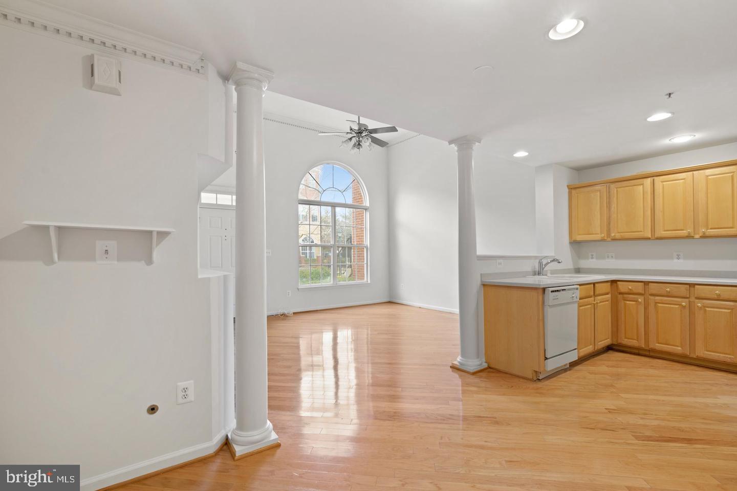 1925 Crescent Park Drive, Unit 105A Reston, VA 20190 - Photo 8 of 23