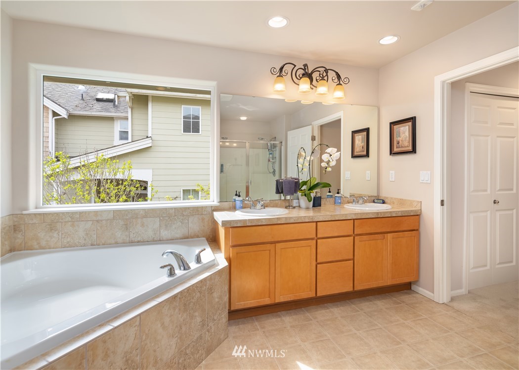 1711 237th Place Southwest Bothell, WA 98021 - Photo 18 of 24