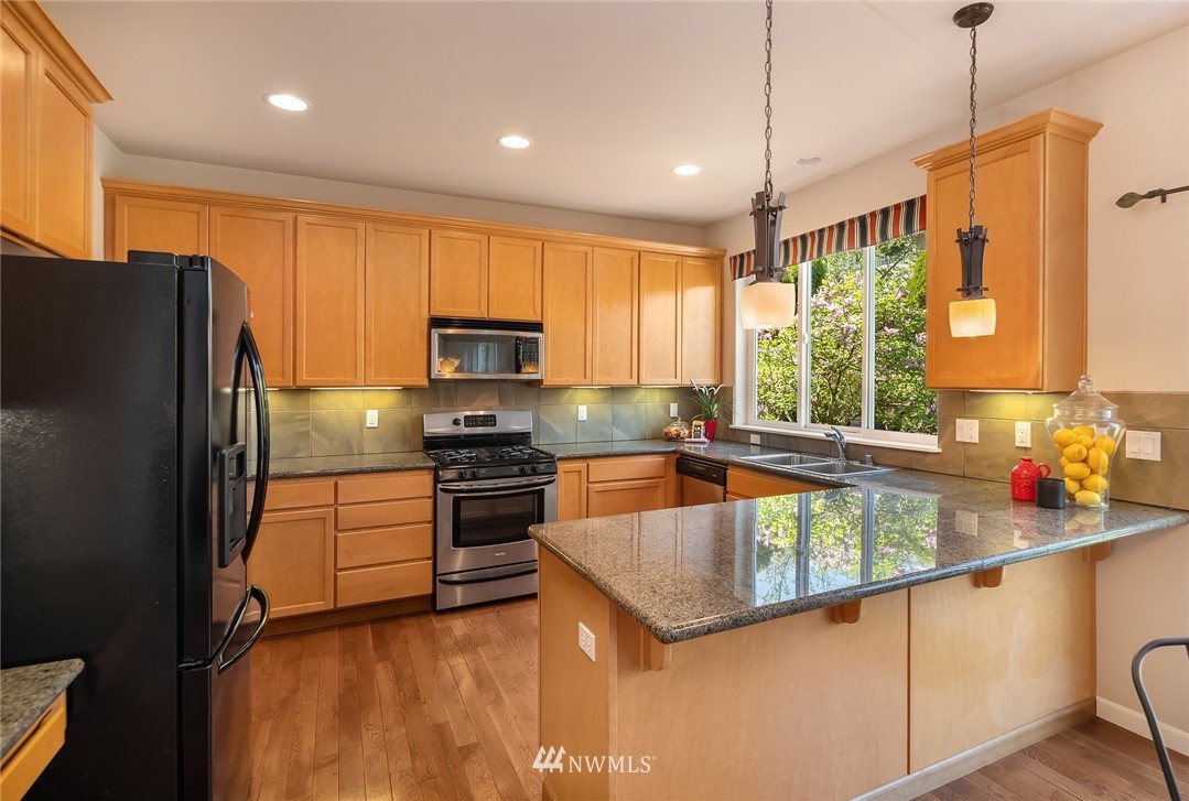 1711 237th Place Southwest Bothell, WA 98021 - Photo 4 of 24