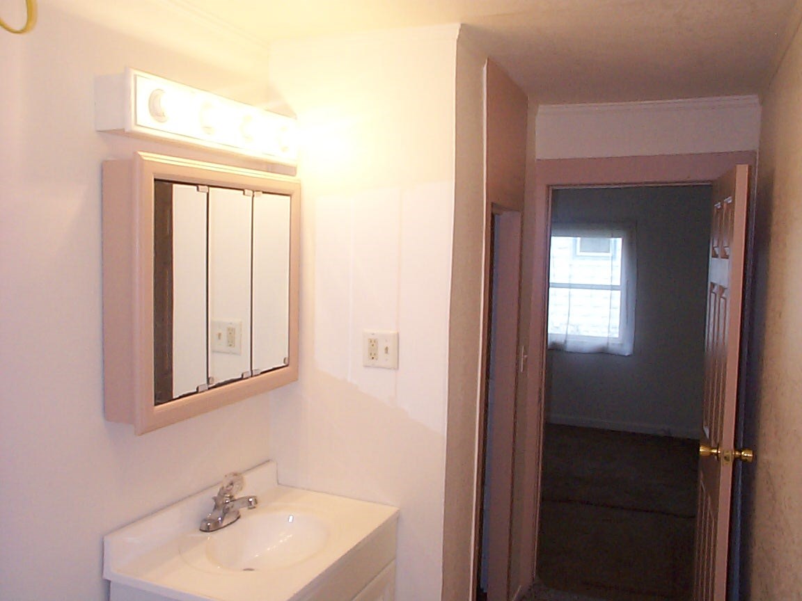146 Walnut Street Butler, IN 46721 - Photo 9 of 12